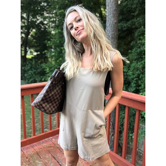 Comfy Vibes Romper - Picture 2 of 7